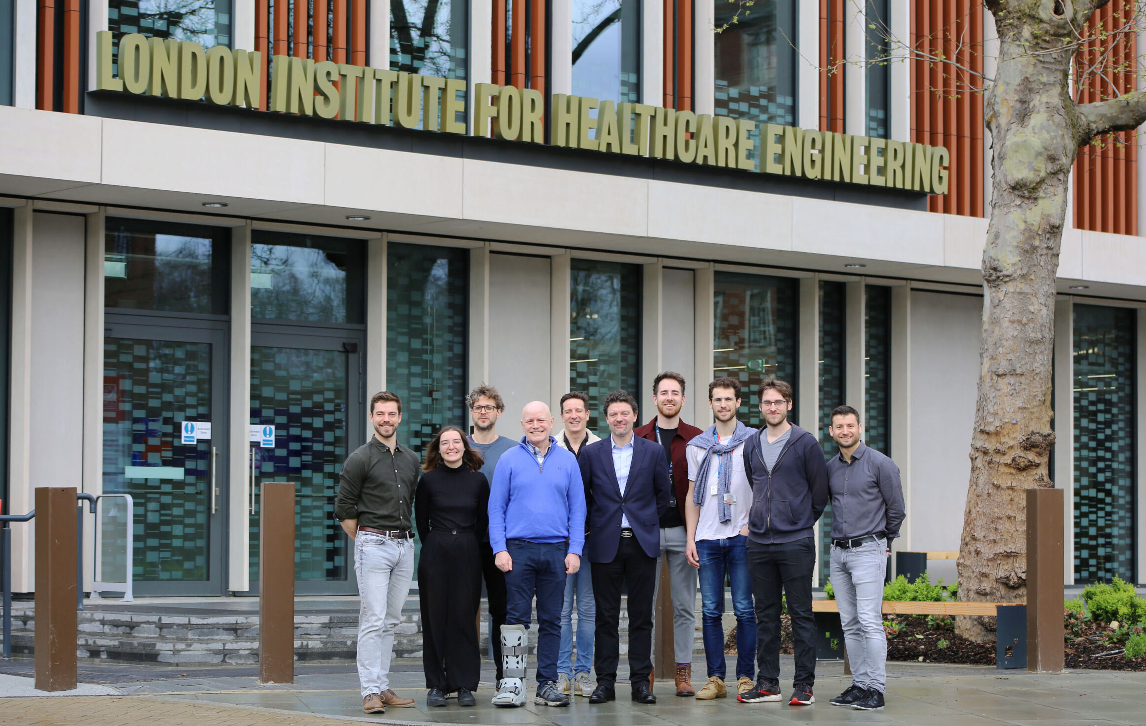 Team in front of LIHE